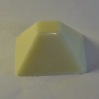 Pyramide weiss